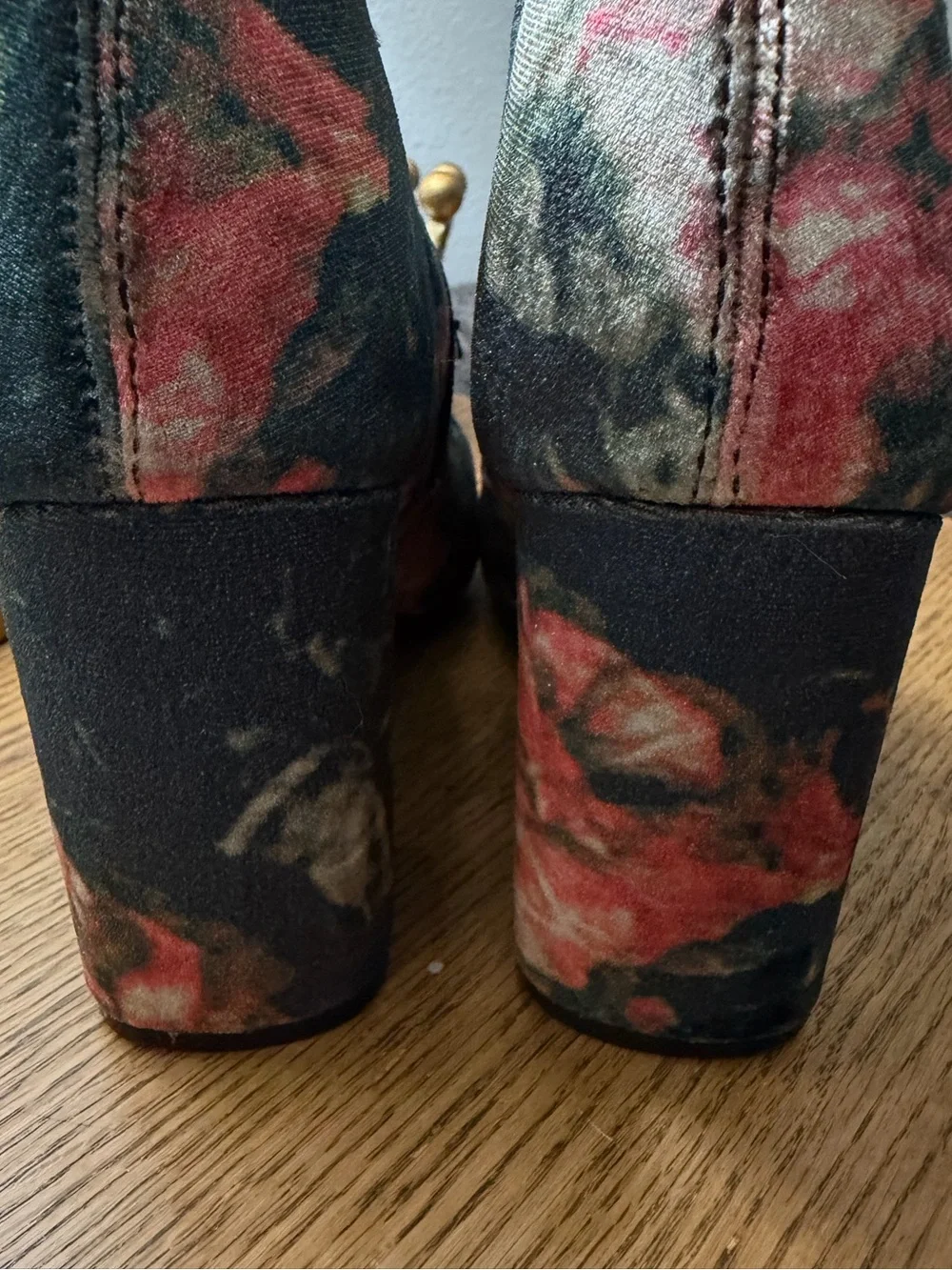 MIA Valencia Velvet Heeled Ankle Boots Size 8 Fall Boot